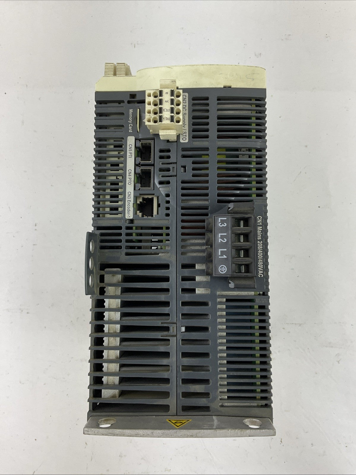 SCHNEIDER ELECTRIC LXM32MD72N4 SERVO DRIVE OUTPUT 24A 7kW INPUT 208/480VAC 3PH