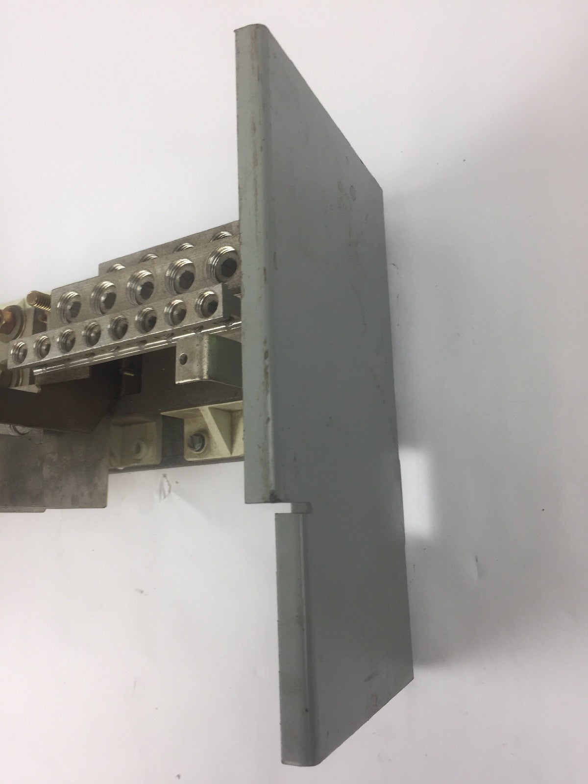 GE SPECTRO SERIES ANK120 NEUTRAL ASSEMBLY MOD 1 1200A MAX