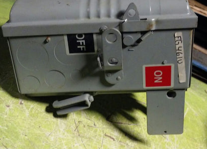 General Electric Flex-A-Power Busway SWITCH FG461U - 30 Amp, 600 Volt, 3-Pole