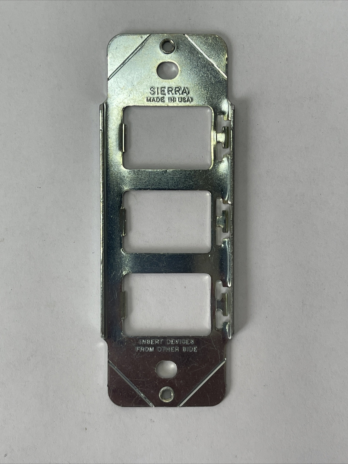 PASS & SEYMOUR 4517 METAL WALL PLATE DUSTPROOF COVER RECTANGULAR FOR FS BOX