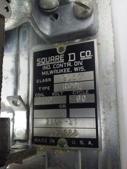 SQ. D CLASS 9050 TYPE RO-9E, AC PNEUMATIC TIMING RELAY, 110V, 60HZ, 15A, NEW
