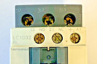 SCHNEIDER ELECTRIC LC1D32 BL CONTACTOR 24VDC 50A