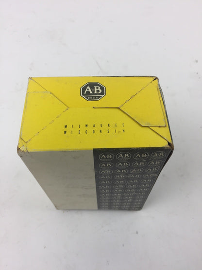 ALLEN BRADLEY 700-PSBA1 SOLID STATE TIMING RELAY TYPE PS 120V 60HZ 110V 50HZ