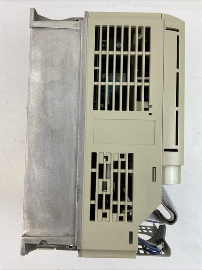 YASKAWA CIMR-E7U42P2 VARISPEED E7 AC DRIVE 480VAC 3PH
