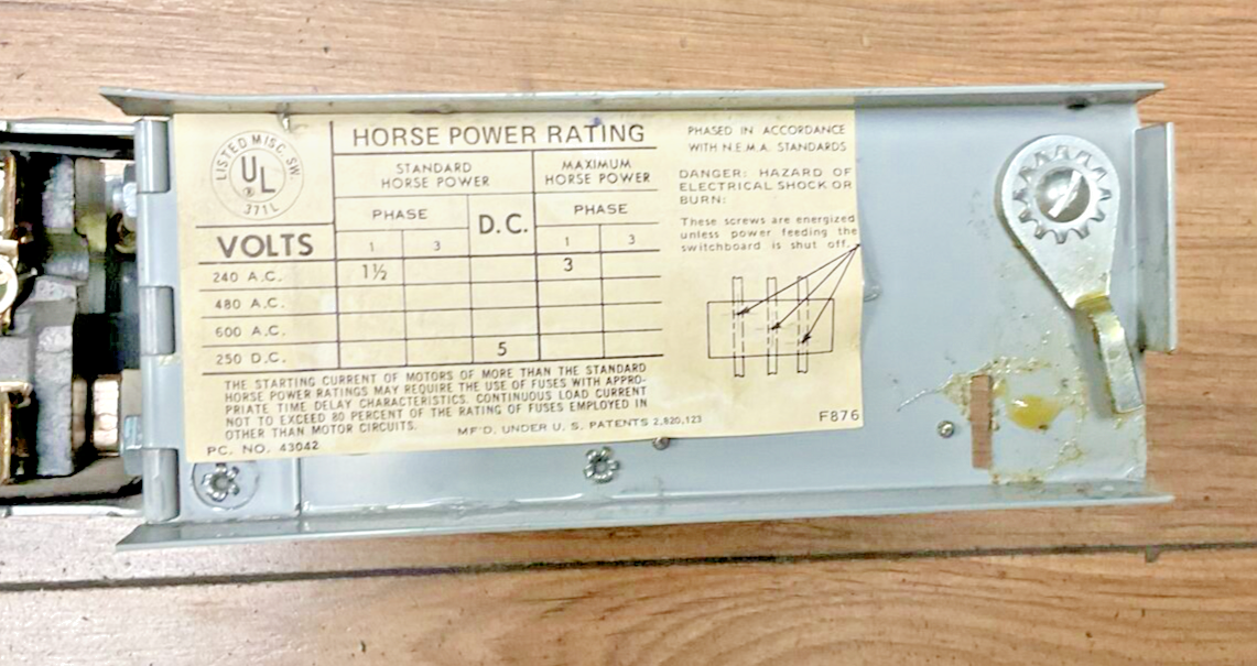 I-T-E V7A2211LR  VACU-BREAK FUSIBLE PANELBOARD SWITCH 250V, 30A