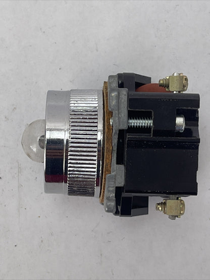 CUTLER HAMMER 10250T228 STD. IND. LIGHT 1 HOLE MTG. 440VDC