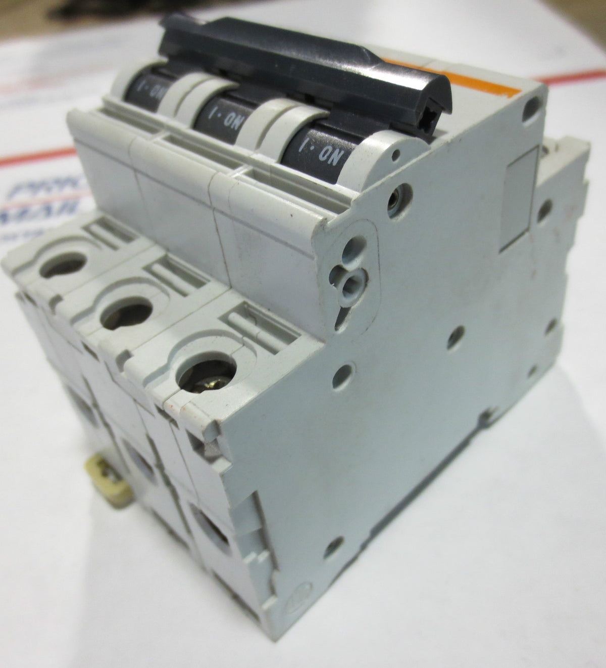 MERLIN GERIN multi9 C60N CIRCUIT BREAKER 3A-type B, 480VAC - p/n 24142
