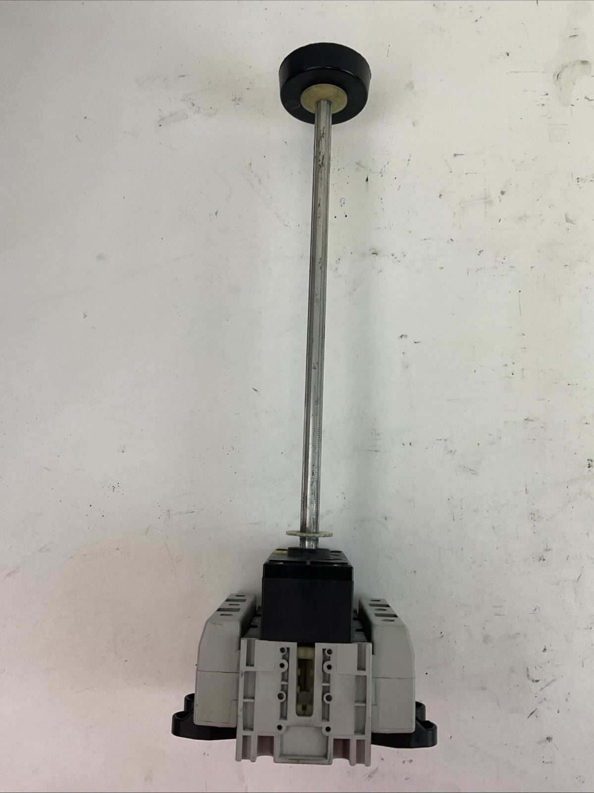 ALLEN BRADLEY 194E-A160-1753 LOAD SWITCH 3PH 60HP 600VAC 200A