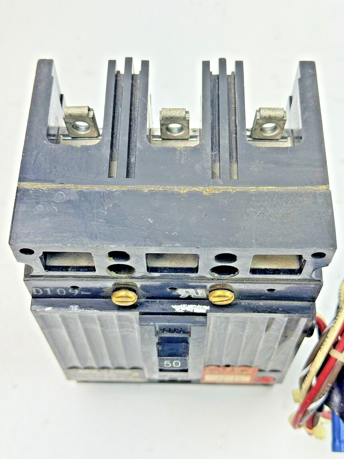 GE - TEC36050 - CIRCUIT BREAKER W/ AUXILIARY SWITCH - 3 POLE/ 600 VAC/ 50 A