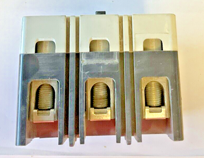 CUTLER HAMMER HFD3150L CIRCUIT BREAKER HFD 65K 150AMP 250VDC 600VAC 3POLE