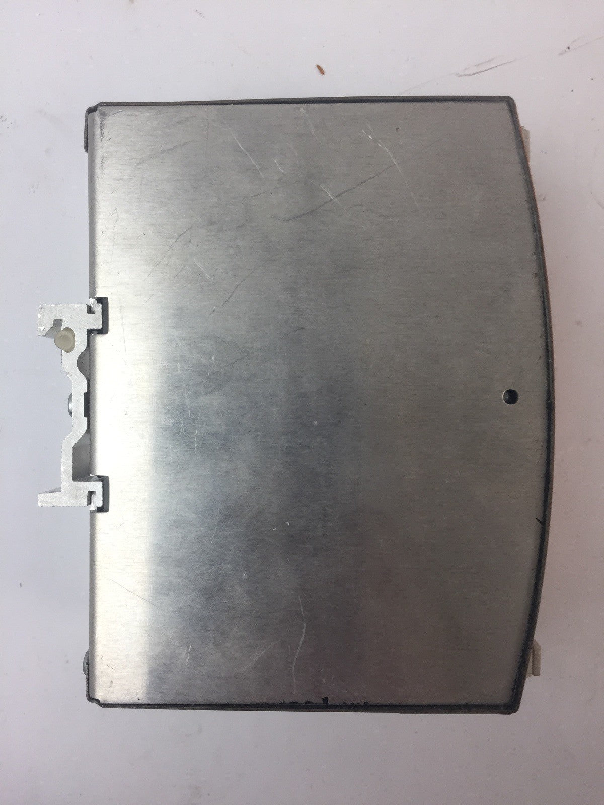 IFM DN2011 24V-2.5A POWER SUPPLY.
