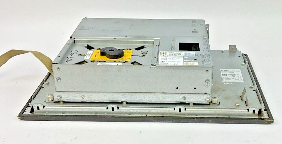 SIEMENS 6FC5203-0AF02-0AA1 VER.G OPERATOR PANEL W/ 6FC5210-0DF31-2AB0 CPU VER.A