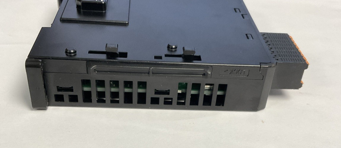 KEYENCE GC-S84 SAFETY CONTROLLER 24VDC 0.5A