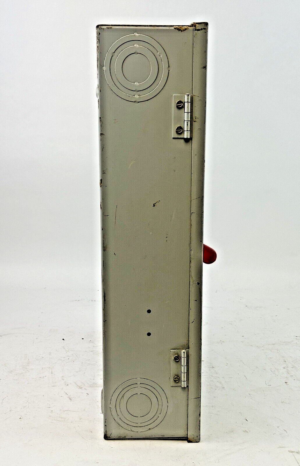 GE - TGN3324 MODEL 6 - SAFETY SWITCH NON-FUSIBLE - 200A/ 240VAC/ 3 POLE/ TYPE 1