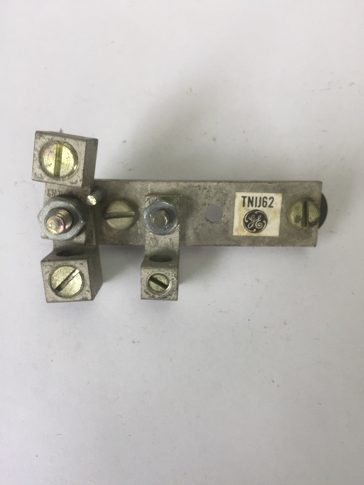 GE TNIJ62 600V NEUTRAL KIT FOR 60A FUSIBLE NEMA 12 SAFETY SWITCHES
