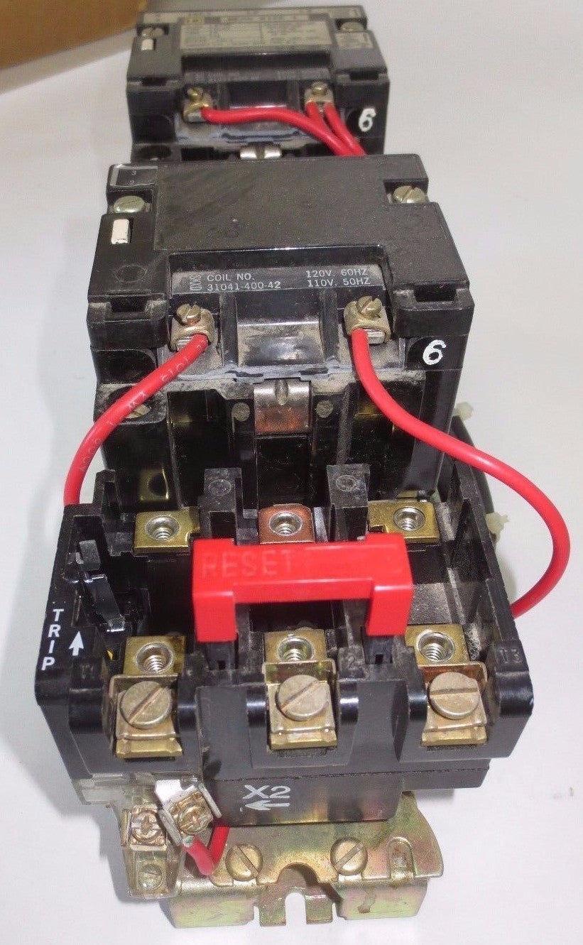 SQUARE D 8736 SCO7 SIZE 1 REVERSING STARTER - 110/120V COIL - 10HP - 27A