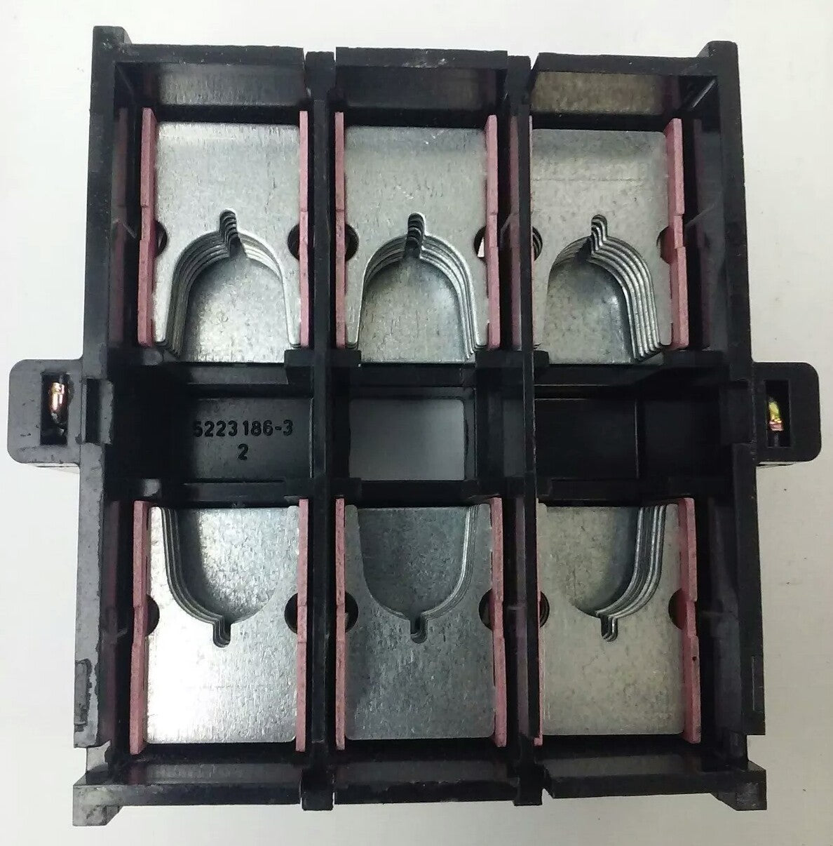 ABB EH160 CONTACTOR, 3PH, 3P BREAKING, 600V, 50-150H.P., 190A, CHIP PLASTIC