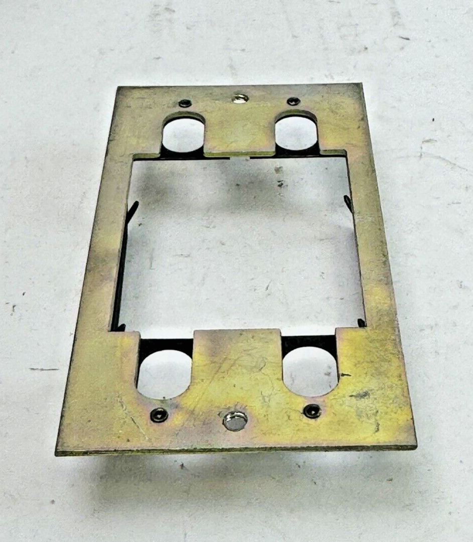 ITE / SIEMENS - FP9555 -TWO POLE FACE MOUNTING PLATE FOR TYPE BQ CIRCUIT BREAKER