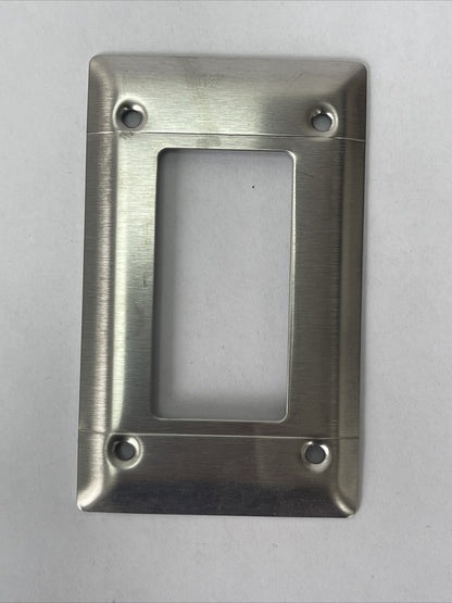PASS & SEYMOUR 4517 METAL WALL PLATE DUSTPROOF COVER RECTANGULAR FOR FS BOX