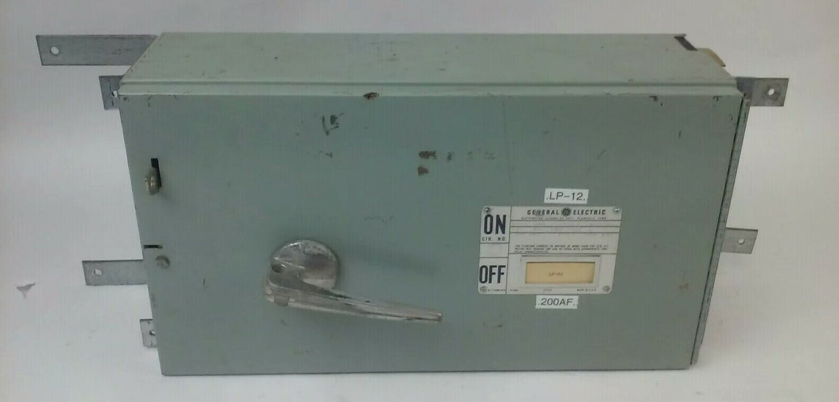 GE QMR364R FUSIBLE INTERRUPTER SWITCH, 200A, 600VAC, 3P, QMR, W/ HARDWARE