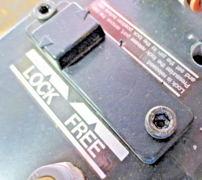 SMC CDLAFN100-700-D-X1US PNEUMATIC CYLINDER 145 PSI MAX PRESSURE 1.0 MPa
