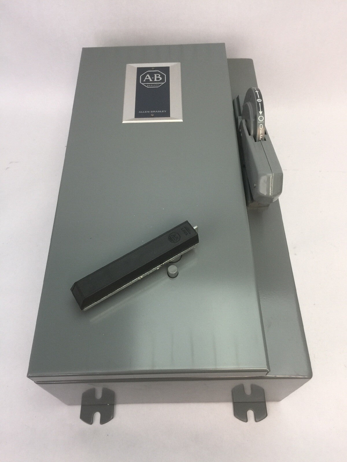 ALLEN BRADLEY 1494F-JN60 NON-FUSIBLE DISCONNECT SAFETY SWITCH 60AMP 3PH 3 POLE