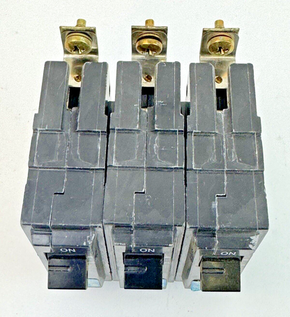 GE **LOT OF 3** THHQB1115 - CIRCUIT BREAKER - 1 POLE, 15 A, 240 VAC