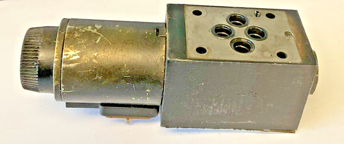 VICKERS DG4V-3S-2A-M-U-HL7-60-EN490 SOLENOID DIRECTION VALVE 3000PSI