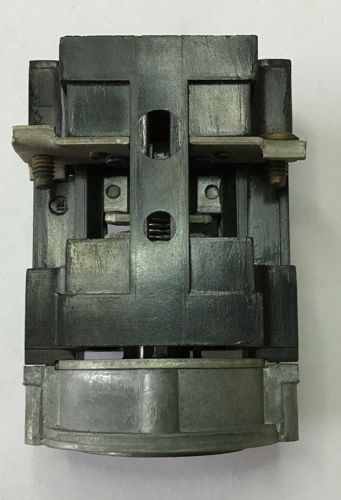 CUTLER HAMMER 10250H417A12 PUSH BUTTON STATION AC/DC HEAVY DUTY