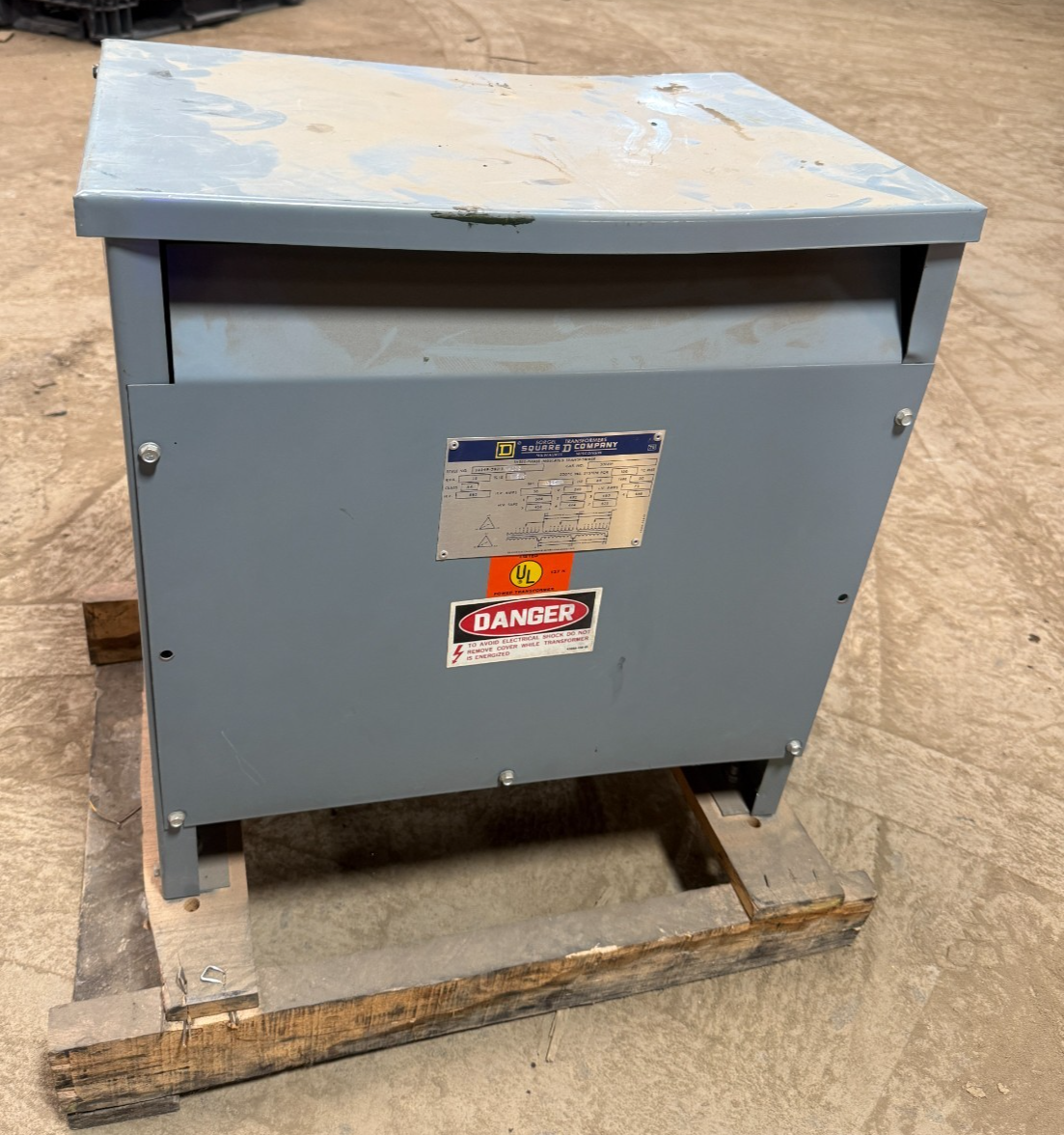 SQUARE D 30T6H 3PHASE INSULATED TRANSFORMER 30KVA H.V. 480 36A L.V. 240 72A