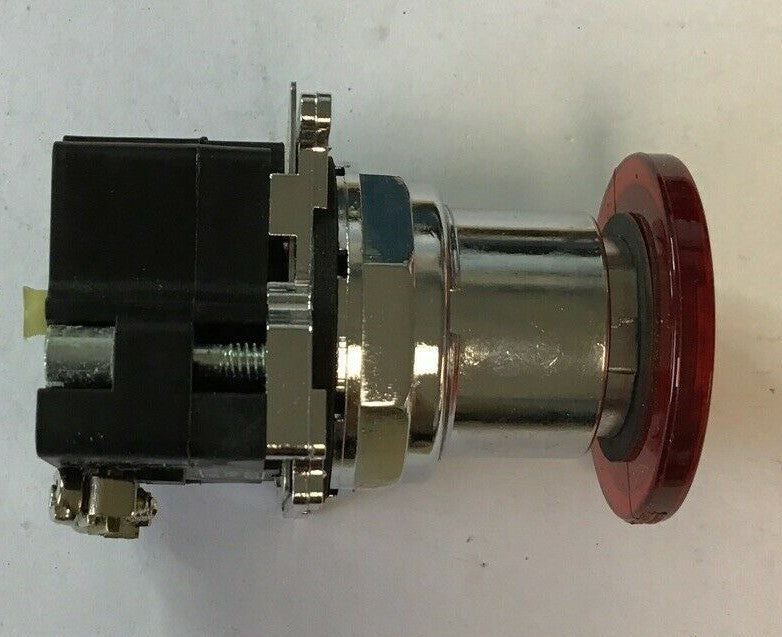 CUTLER HAMMER 10250T463C47  RED PUSH BUTTON