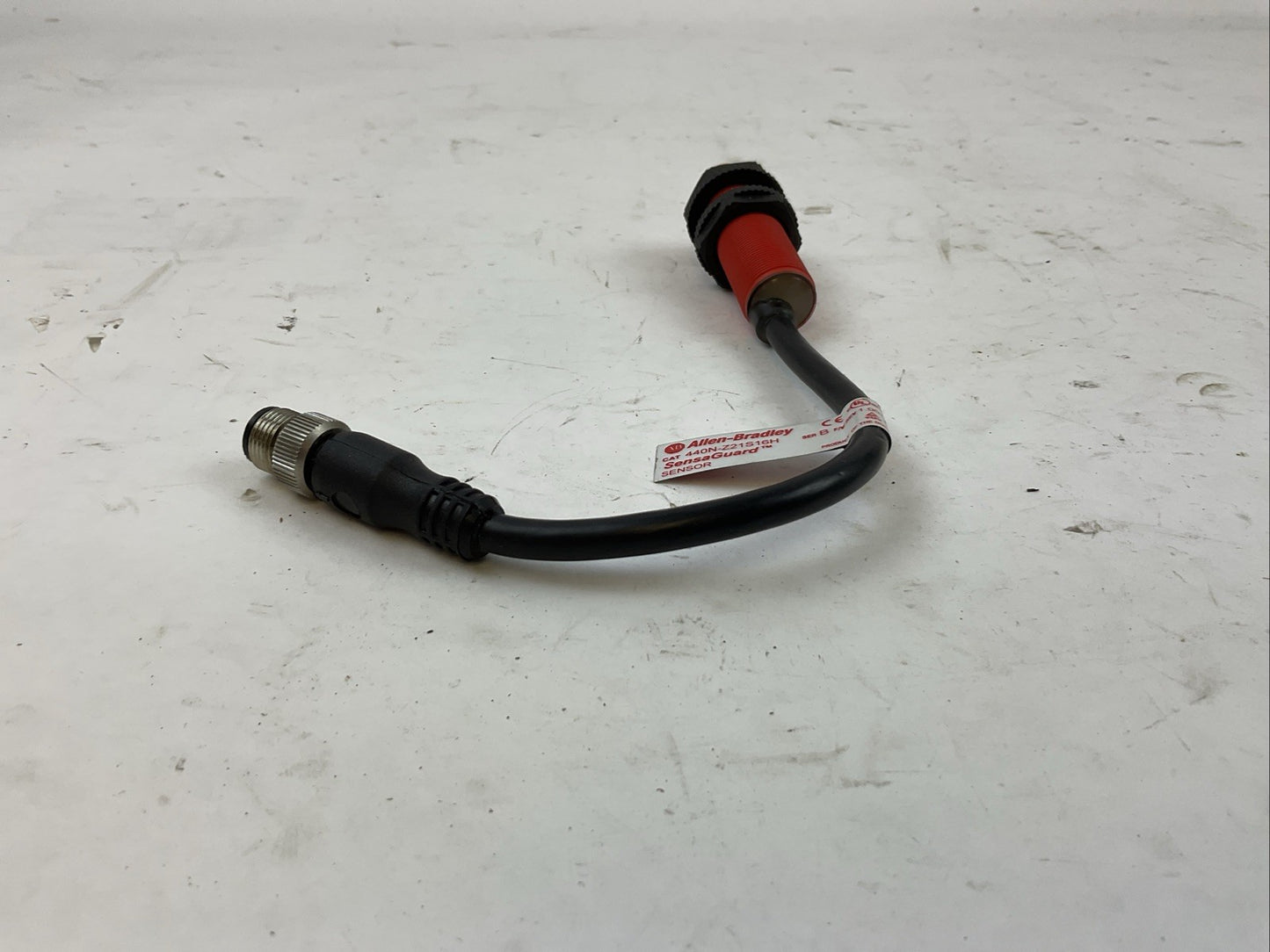 ALLEN BRADLEY 440N-Z21S16H SENSA GUARD SER B F/W REV1.004 H/W REV 1 SENSOR