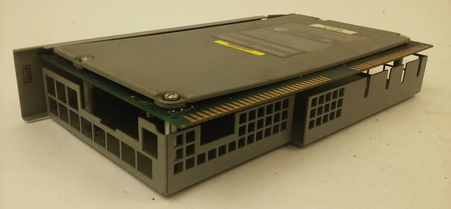 ALLEN BRADLEY 1772-LX SER C MINI-PLC-2/16 PRCESSOR 1.25AMP @ 5VDC FIRMWARE REV D