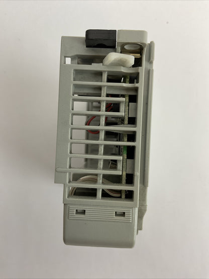 ALLEN BRADLEY 1769-OB16 SER B F/W REV 3.1 DIR/VER 95320752/02 16PT 20.4-26.4VDC