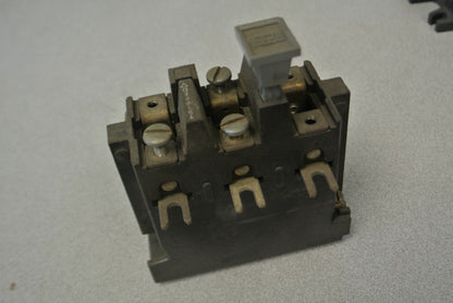 LOT of 10 / A-B 42185-800-01 OVERLOAD RELAY 120-600VAC, MAKE 7200VA, BREAK 720VA