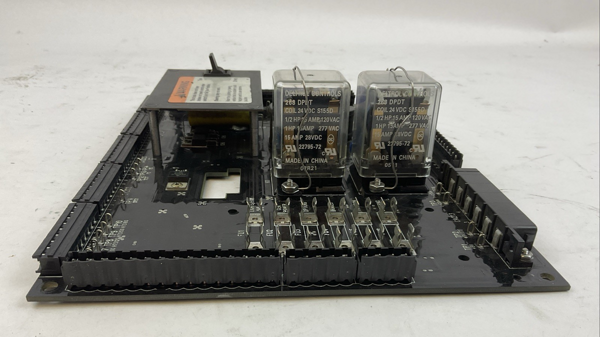 CROWN 126972 FORKLIFT CONTROLLER DISTRIBUTION BOARD