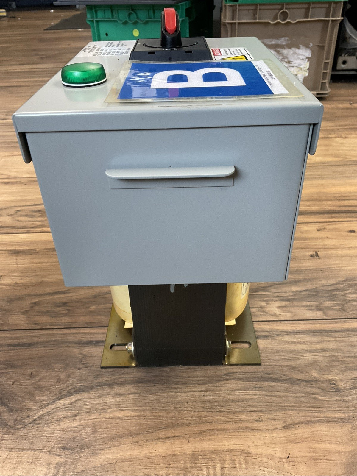 DAYKIN GOMDGTB-01 DISCONNECT SWITCH PRI 480V 4.6A SEC 120V 16.7A TF2000N-4024