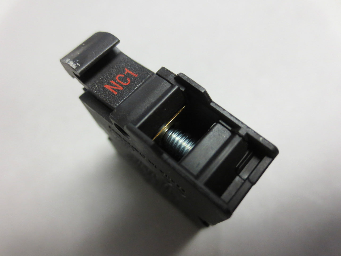 EATON M22-K01 CONTACT BLOCK - 1NC - NEW SURPLUS