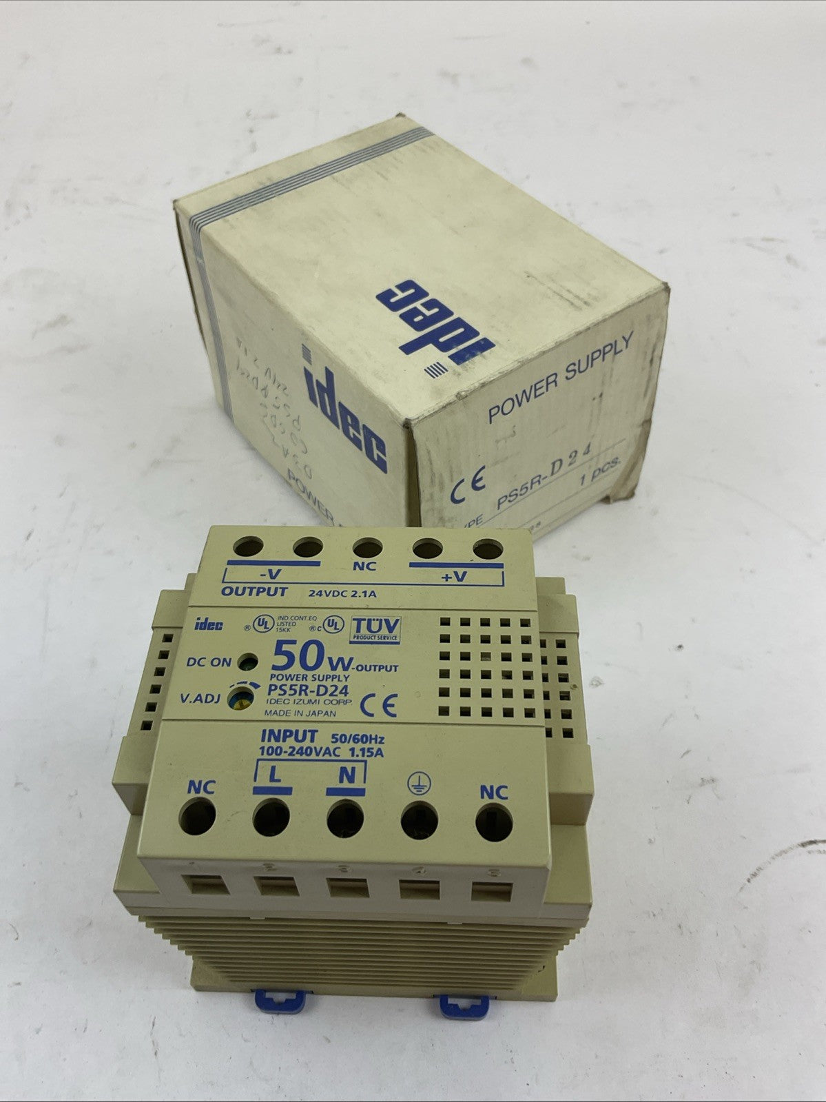 IDEC PS5R-D24 POWER SUPPLY OUTPUT 24VDC 2.1A INPUT 100-240VAC 50/60HZ 1.15A