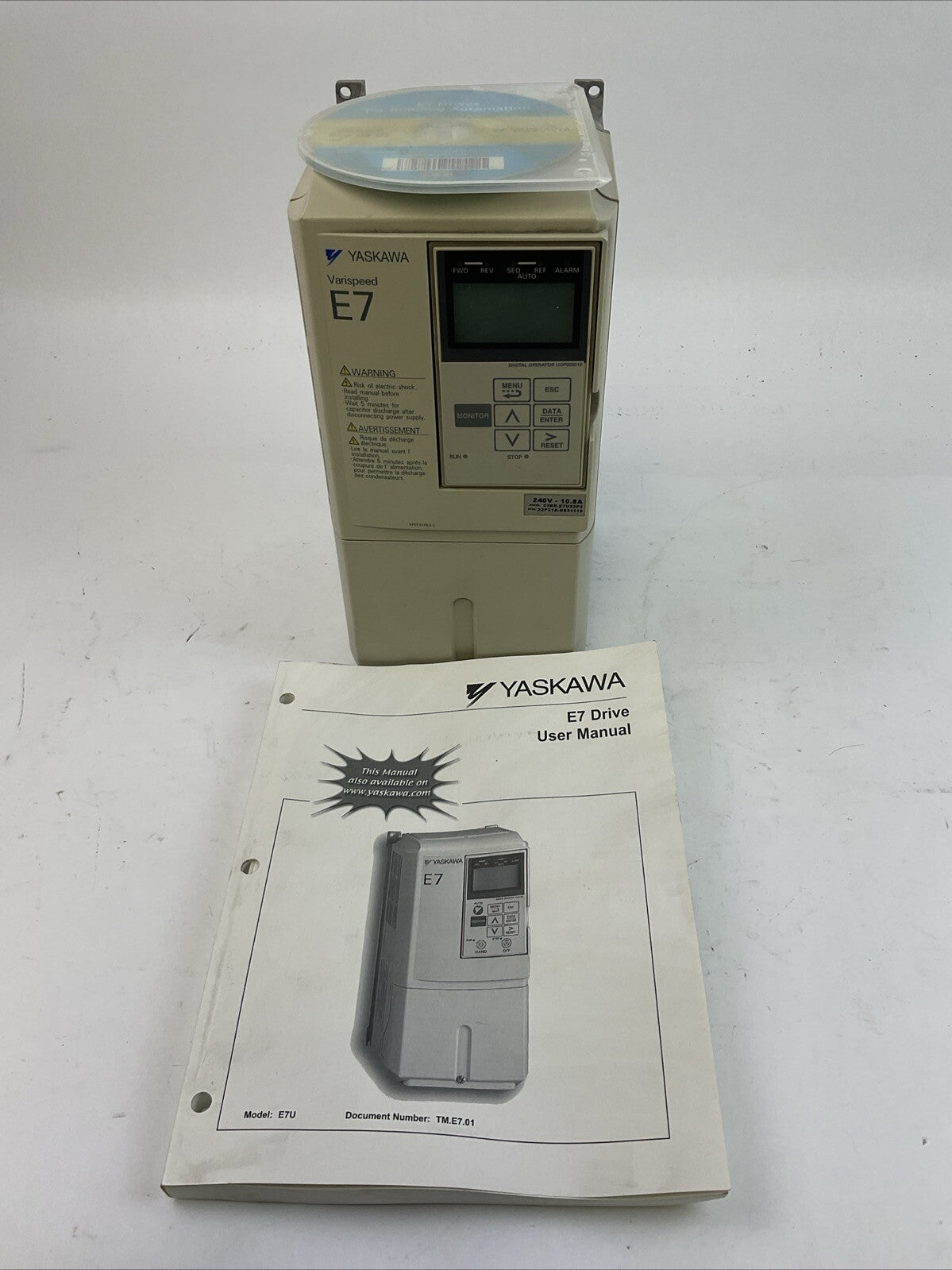 YASKAWA CIMR-E7U22P2 AC DRIVE VARISPEED E7 OUTPUT 0-240VAC 3PH 10.8A 4.1kVA