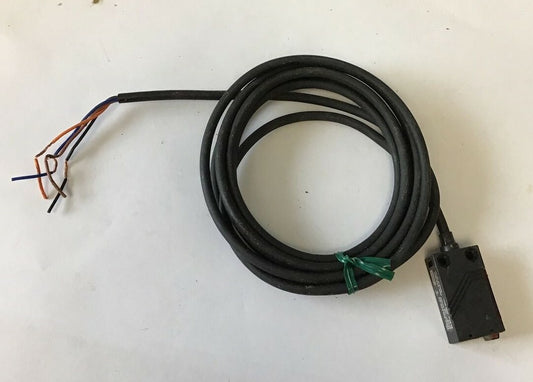 ALLEN BRADLEY 42KC-R2LPTP-A2 PHOTOSWITCH 12-24VDC SENSOR SER.A