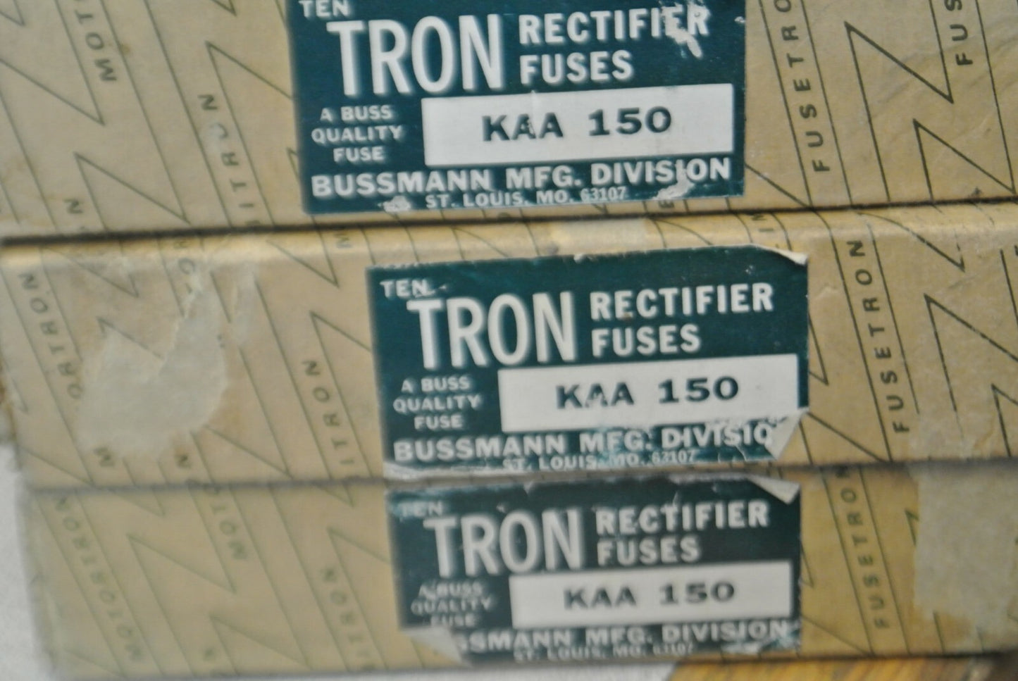 BOX of 10 / BUSSMANN / TRON KAA150 RECTIFIER FUSE / 150A / 130V / NEW SURPLUS