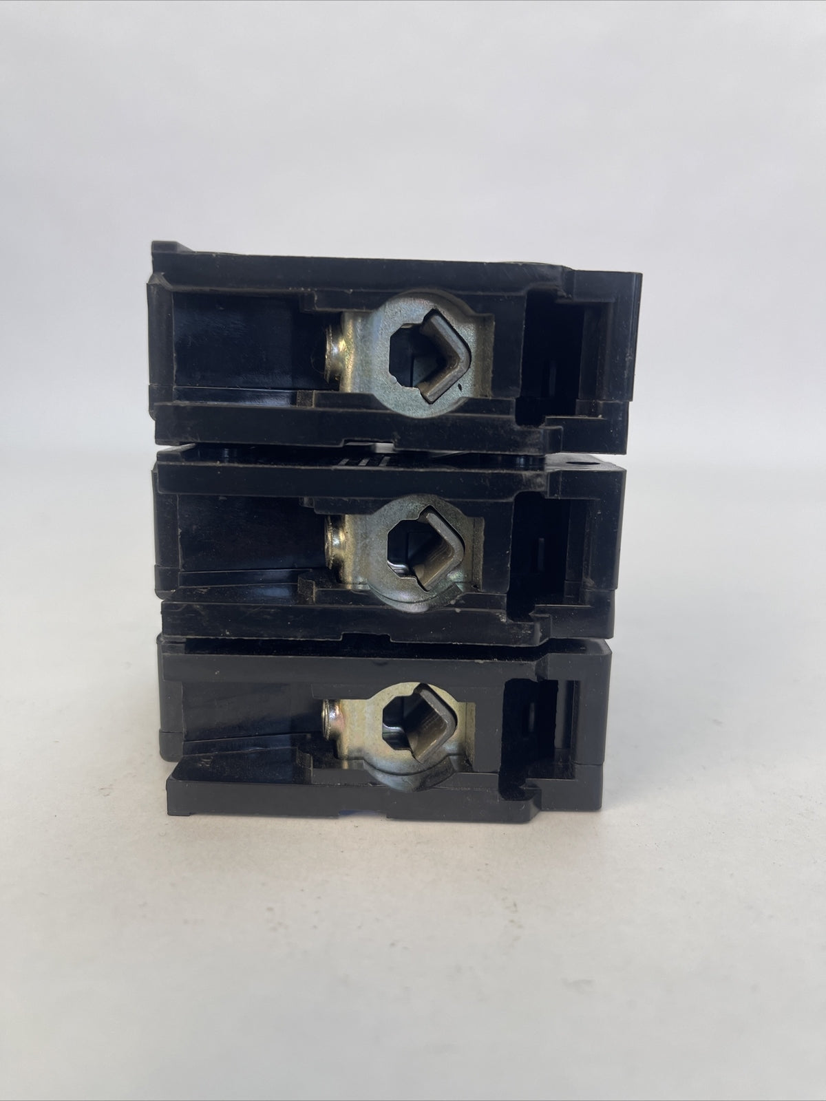 CHALLENGER CBB3015H CIRCUIT BREAKER 15AMP 240VAC 3POLE