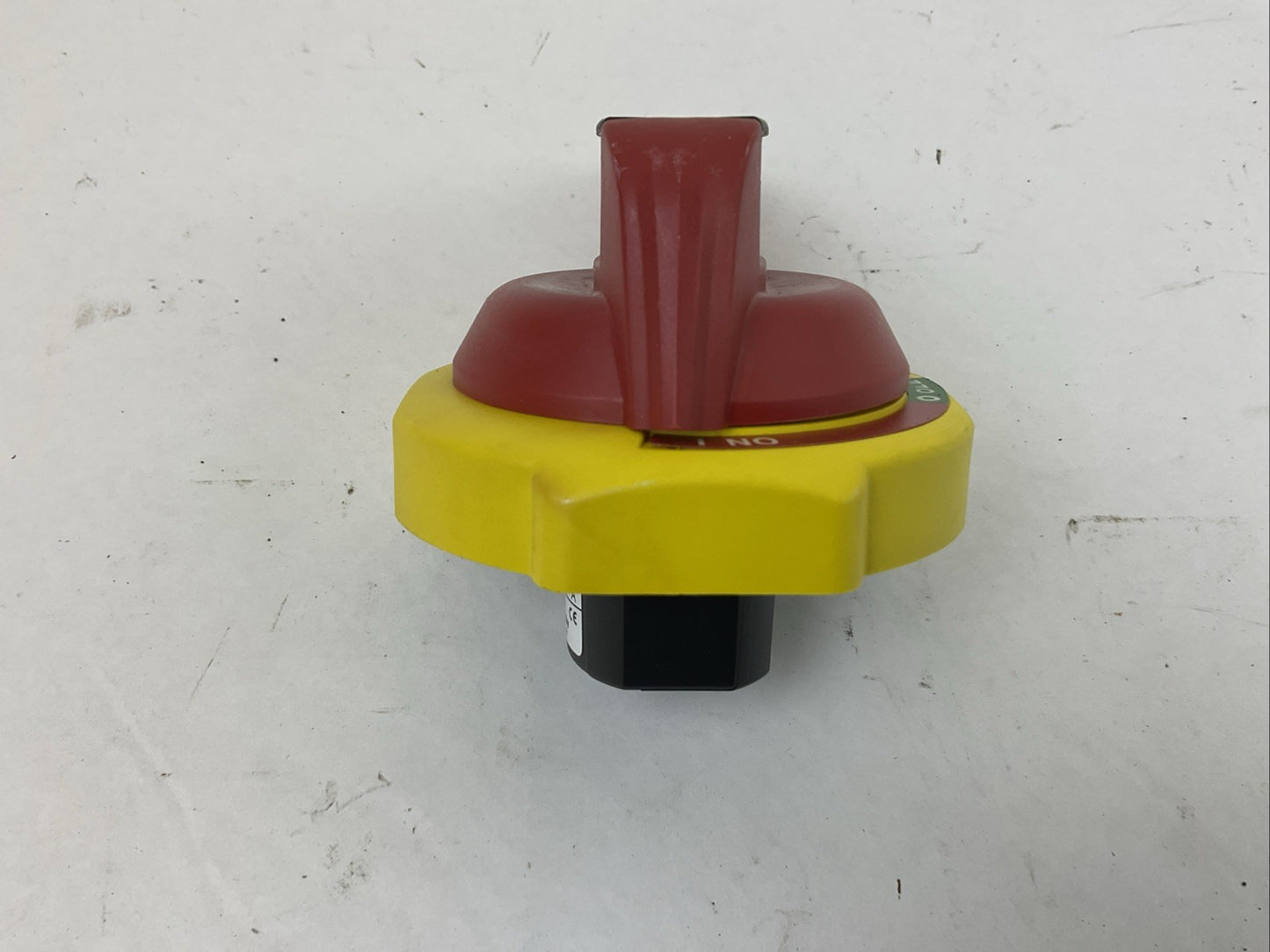 ALLEN BRADLEY 194R- PY SER A RED/YELLOW OPERATING HANDLE