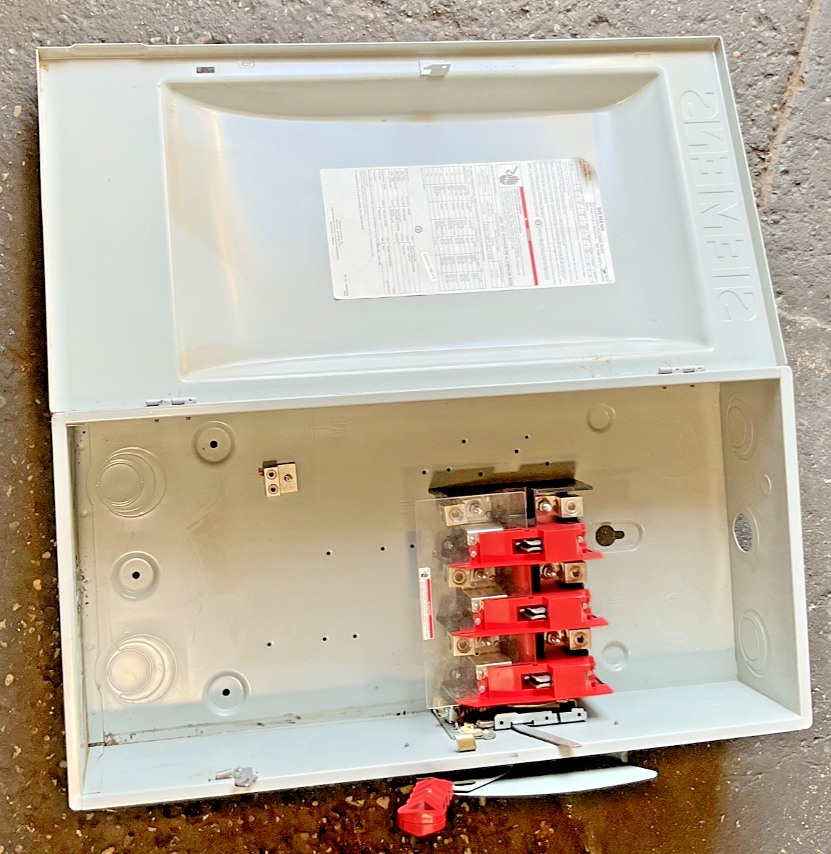 SIEMENS HF364 NON FUSIBLE SAFETY SWITCH 200A 600VAC/VDC VBII TYPE 1