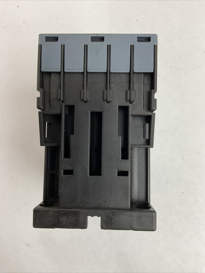 SIEMENS 3RT2016-2BB41 CONTACTOR 600VAC 20A 3PH 7.5HP COIL 24VDC