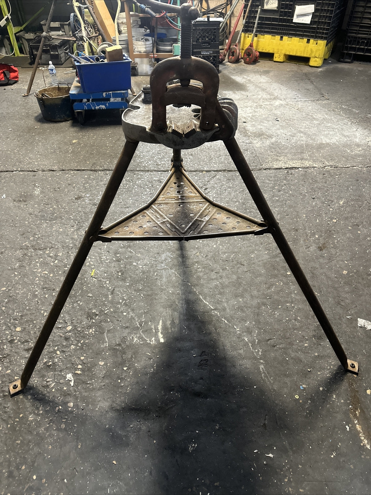 RIDGID NO 40A TRISTAND