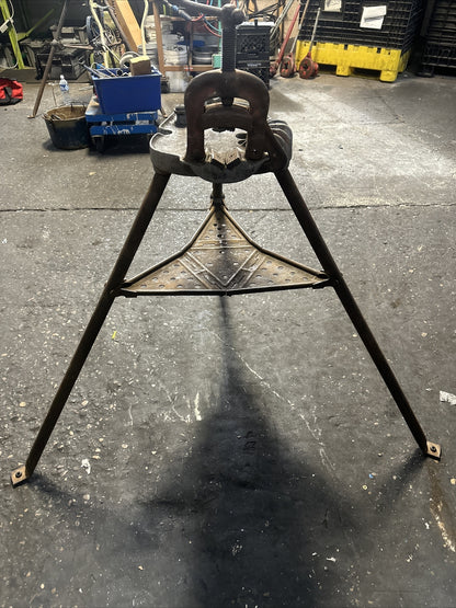 RIDGID NO 40A TRISTAND