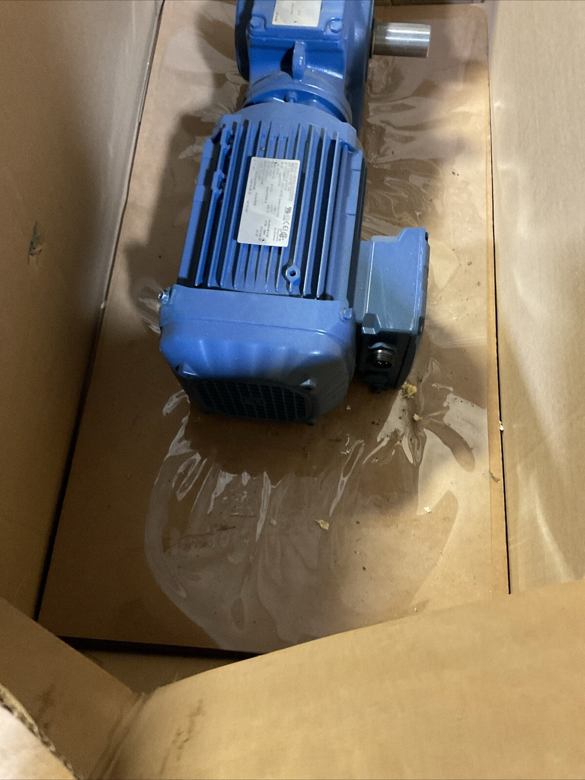 SEW-EURODRIVE S57 DRN90L4/AFL8 GEAR MOTOR HZ 60 rpm 1767/76 V460 Y