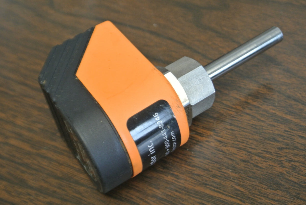 IFM EFECTOR SI1006 / SID10ADBAK0W/LS / FLOW SWITCH / 100-240VAC / 5-PIN